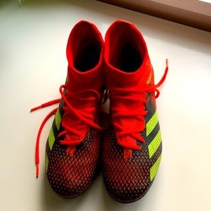 Adidas soccer cleats. Predator. Size 7 1/2 US.